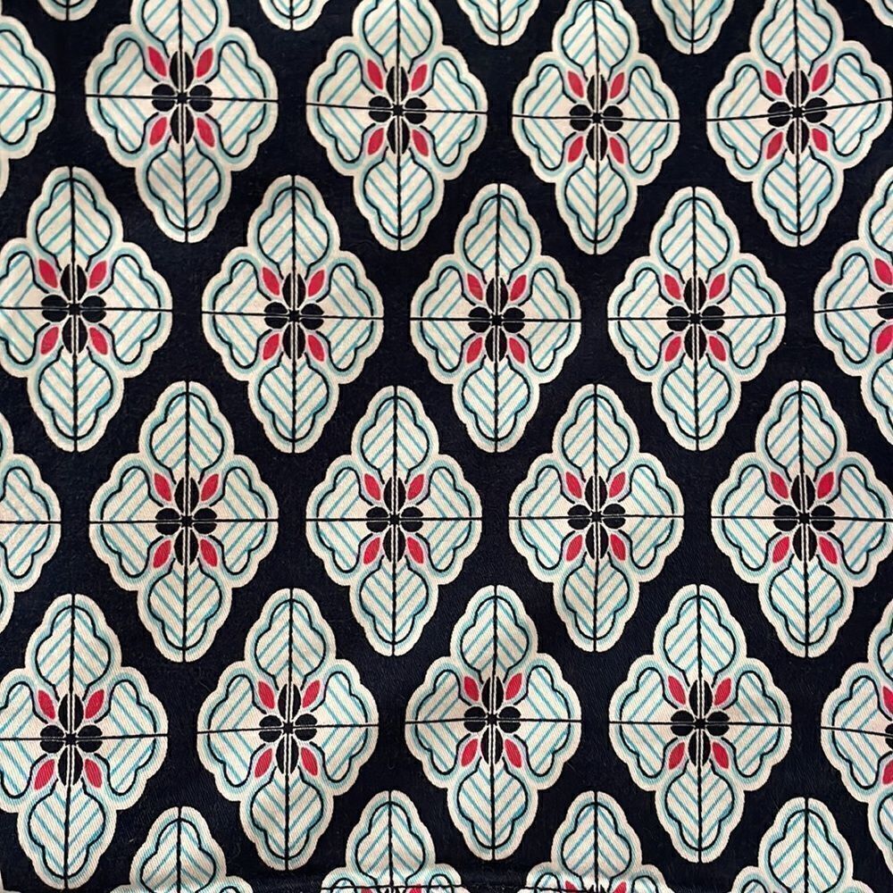 Crown & Ivy Navy Patterned Shorts 12p - Picture 5 of 6